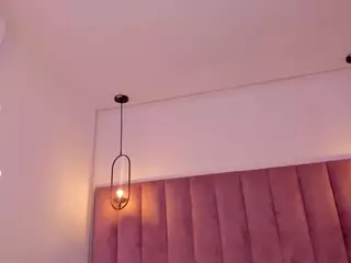 L U I S A H's Live Sex Cam Show