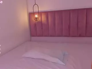 L U I S A H's Live Sex Cam Show
