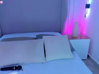 L U I S A H's Live Sex Cam Show