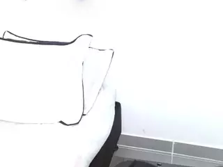 AshlyFoxx1's Live Sex Cam Show