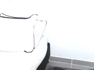 AshlyFoxx1's Live Sex Cam Show