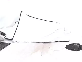 AshlyFoxx1's Live Sex Cam Show