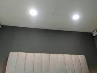 Ashleyy-23's Live Sex Cam Show