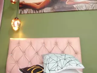 TinnaFlirt1's Live Sex Cam Show