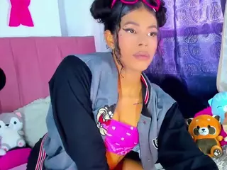 BLOOM222's Live Sex Cam Show