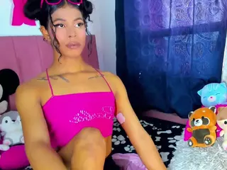 BLOOM222's Live Sex Cam Show