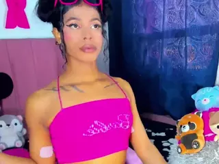 BLOOM222's Live Sex Cam Show