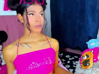 BLOOM222's Live Sex Cam Show