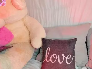 CHANNYELSBROWN's Live Sex Cam Show