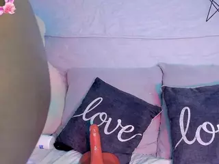CHANNYELSBROWN's Live Sex Cam Show