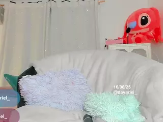 yellowranger1's Live Sex Cam Show