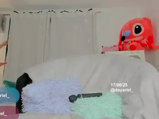 yellowranger1's Live Sex Cam Show