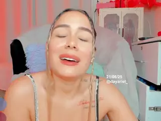 yellowranger1's Live Sex Cam Show