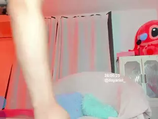 yellowranger1's Live Sex Cam Show