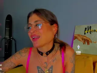 Patricia's Live Sex Cam Show
