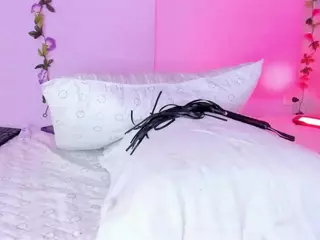 Samanta-roberts's Live Sex Cam Show