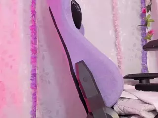 Samanta-roberts's Live Sex Cam Show
