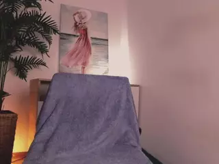 MissLullu's Live Sex Cam Show