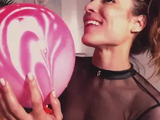 MissLullu's Live Sex Cam Show