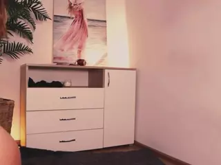 MissLullu's Live Sex Cam Show