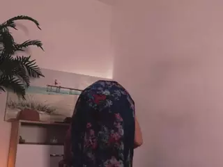 MissLullu's Live Sex Cam Show