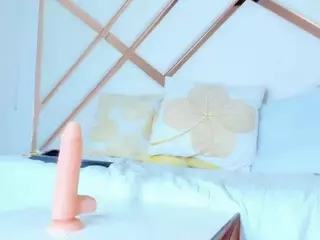 Isa-castiblanco's Live Sex Cam Show