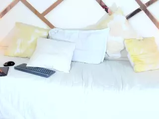 Isa-castiblanco's Live Sex Cam Show