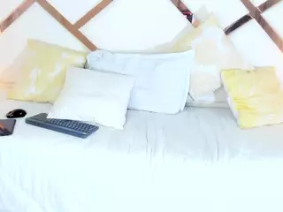 Isa-castiblanco's Live Sex Cam Show