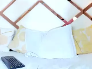 Isa-castiblanco's Live Sex Cam Show