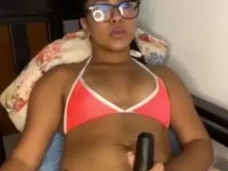 MAYAWEST's Live Sex Cam Show