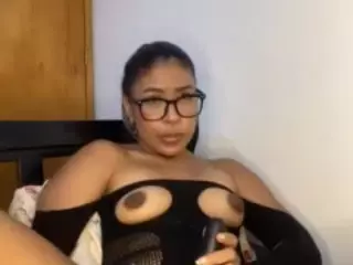 MAYAWEST's Live Sex Cam Show