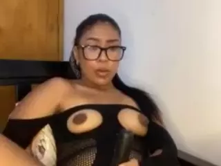 MAYAWEST's Live Sex Cam Show