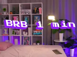 Emilyloveee's Live Sex Cam Show