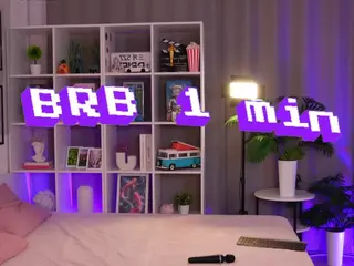 Emilyloveee's Live Sex Cam Show