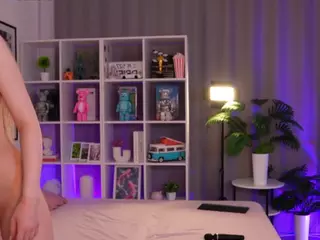 Emilyloveee's Live Sex Cam Show