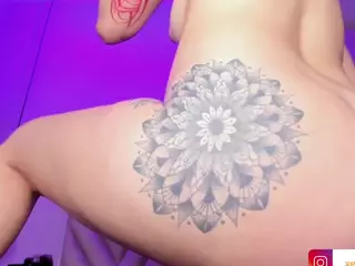 EmmaSwift's Live Sex Cam Show