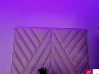 EmmaSwift's Live Sex Cam Show