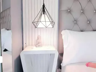 Victoria's Live Sex Cam Show
