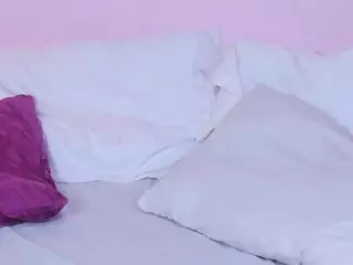 MiaWeiss's Live Sex Cam Show