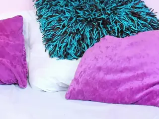 MiaWeiss's Live Sex Cam Show