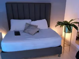 veronica185's Live Sex Cam Show