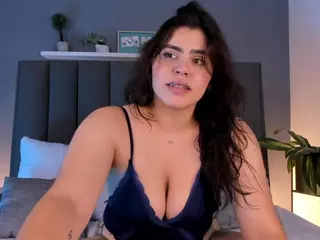 veronica185's Live Sex Cam Show