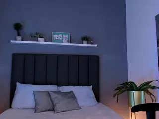 veronica185's Live Sex Cam Show