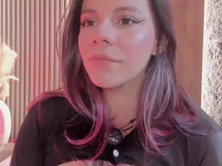 lydhia97's Live Sex Cam Show