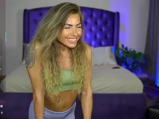 nikki-moore's Live Sex Cam Show