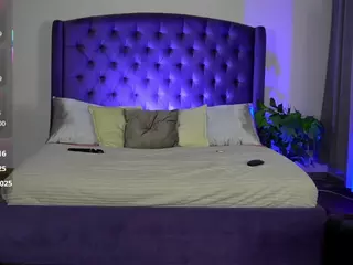 nikki-moore's Live Sex Cam Show