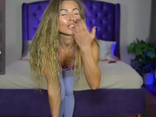 nikki-moore's Live Sex Cam Show