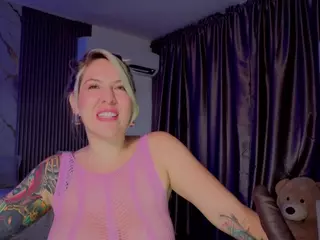 Hanna Byron's Live Sex Cam Show