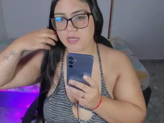 iris-torrez's Live Sex Cam Show