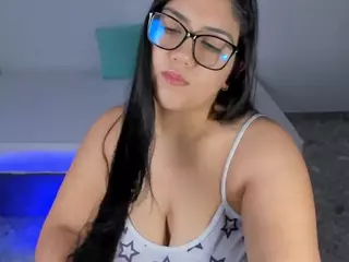 iris-torrez's Live Sex Cam Show